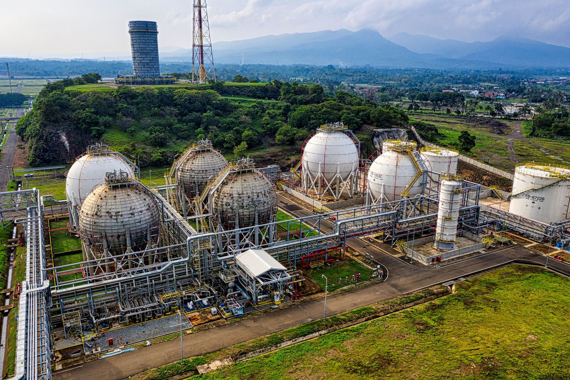 An inland gas storage plant