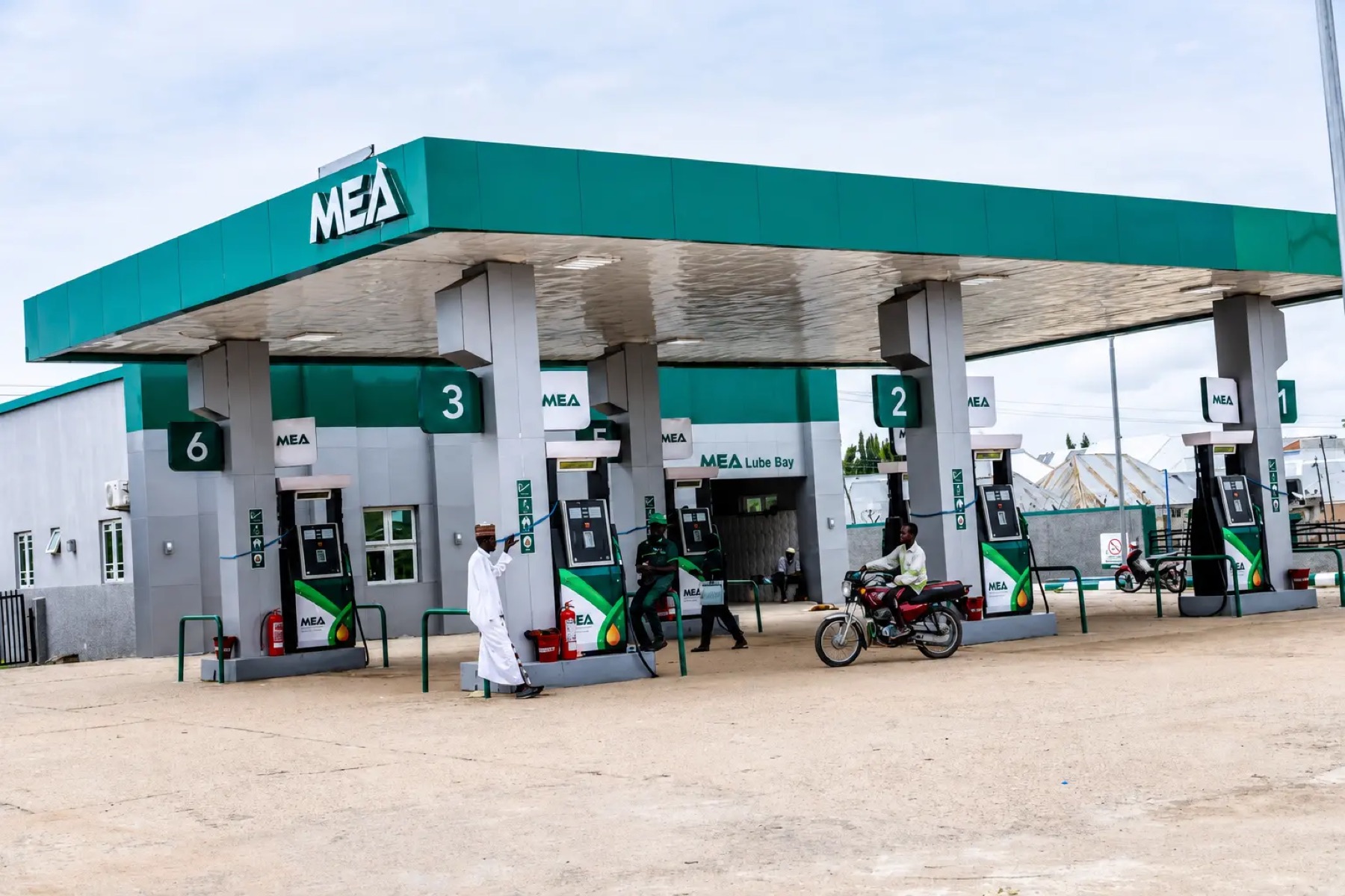A busy MEA station forecourt